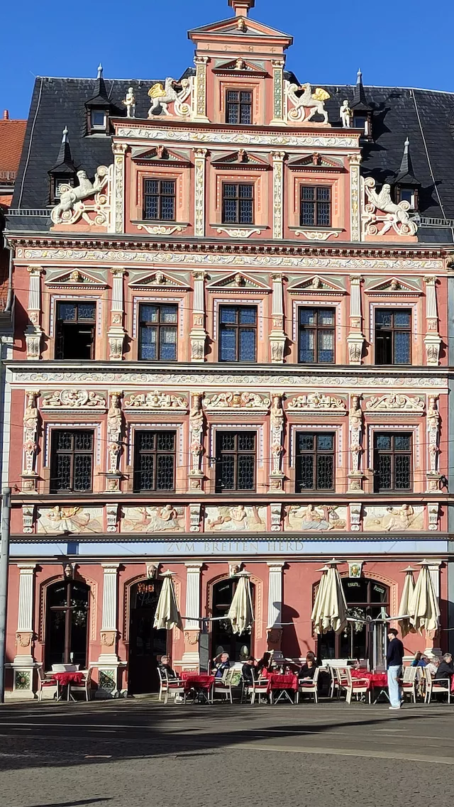 Haus am breiten Herd